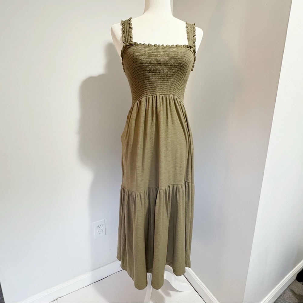 Nation LTD Shoshanah Smocked Midi Sundress in Mary Jane Size XS Olive Green Pima